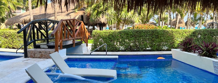El Dorado Casitas Royale Resort is one of Tempat yang Disukai Jeremy.