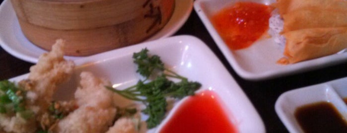 Yum Cha Silk & Spice is one of Almost Locals em Londres.
