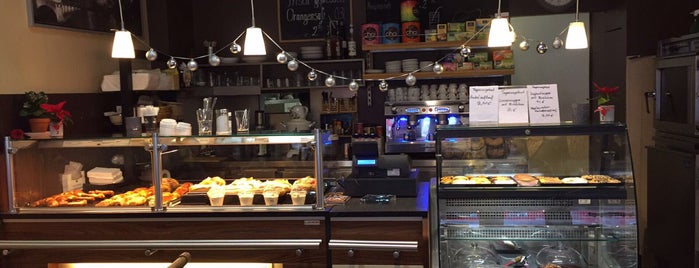 B&B Cafe/Coffeeshop is one of Lugares guardados de i.am..