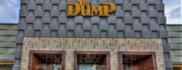 The Dump Furniture Outlet is one of Posti che sono piaciuti a Chester.