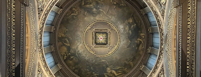 Painted Hall is one of Bilgeさんのお気に入りスポット.