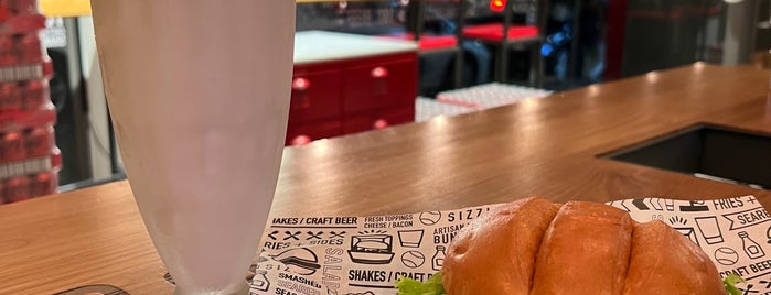 Smashburger is one of Brighton Places To Visit.