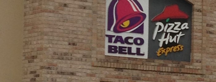 Taco Bell is one of สถานที่ที่ Lindsaye ถูกใจ.