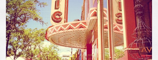 Farmington Civic Theater is one of Locais curtidos por Jose.