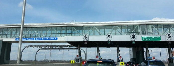 South Beloit Toll Plaza 1 is one of Rayさんのお気に入りスポット.