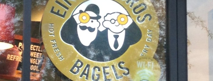 Einstein Bros Bagels is one of Lieux qui ont plu à Christopher.