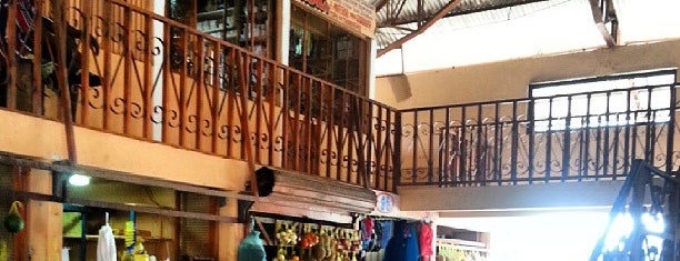 Mercado Munipal SOURE is one of Dade'nin Kaydettiği Mekanlar.