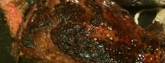 Steaks del Herradero is one of Fernandoさんのお気に入りスポット.