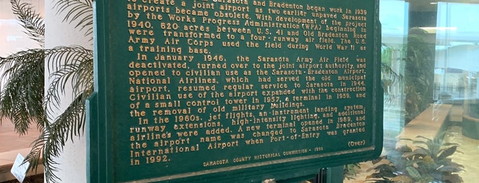 Sarasota-Bradenton International Airport (SRQ) is one of AIRPORTS WORLDWIDE #1 🚀.