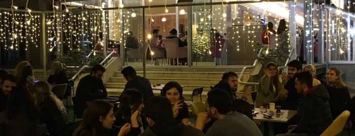 Köşem Nargile Cafe is one of nargile.