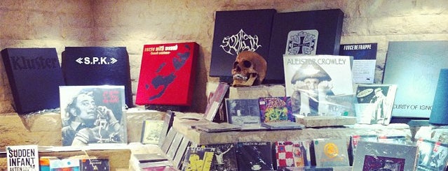 TOTEM Records is one of Esenin'in Kaydettiği Mekanlar.