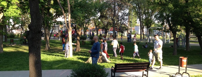 Varlık Parkı is one of CADDE-SOKAK.