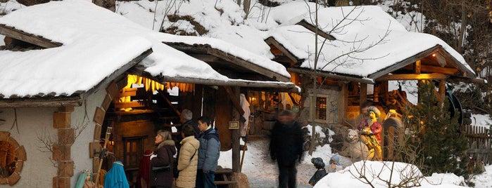 Varena on the Road to Bethlehem is one of Christmas Markets.