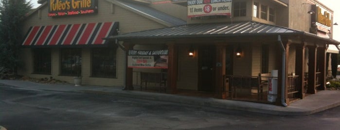 Puleo's Grille is one of Lugares favoritos de DCCARGUY.