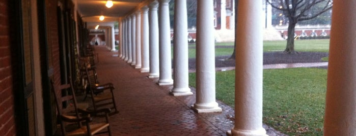 Università della Virginia is one of College Love - Which will we visit Fall 2012.