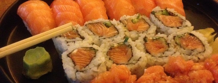 Live Sushi Delivery Lounge is one of To come back..