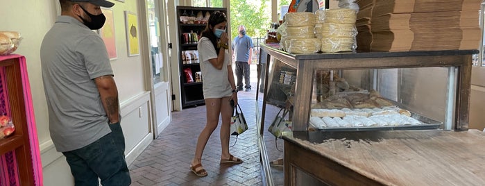 La Estrella Bakery is one of Tucson Bucket.