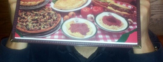Aurelio's Pizza - Roseville is one of Locais salvos de Jeremy.