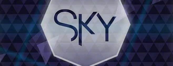 skyy club is one of Lugares.