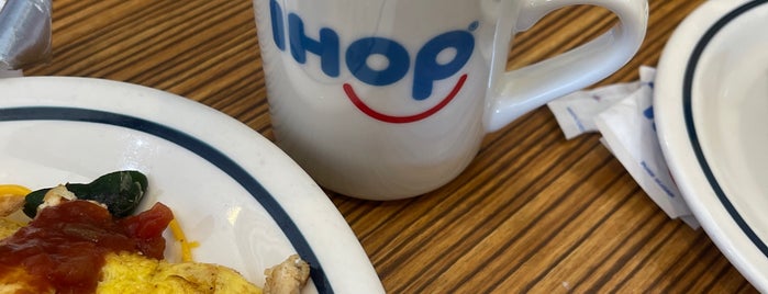IHOP is one of Late night Food.