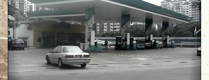 Petronas Taman Wilayah is one of Fuel/Gas Stations,MY #4.
