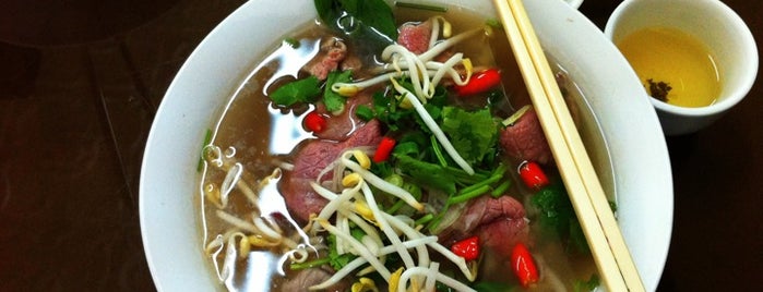 Yen's Vietnamese Restaurant is one of Guide to Waterloo's Best Spots.