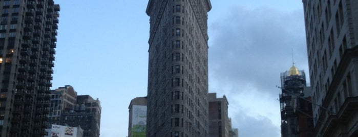 Flatiron Building is one of Manhattan.