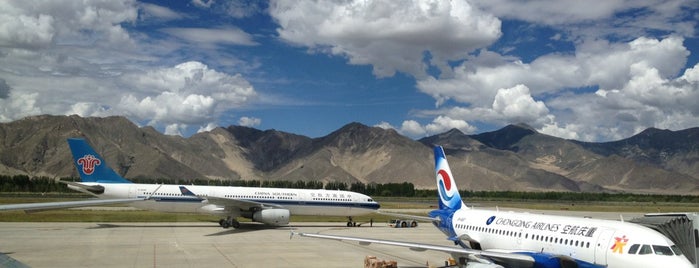 ラサ・クンガ空港 (LXA) is one of 空港 AIRPORTs.