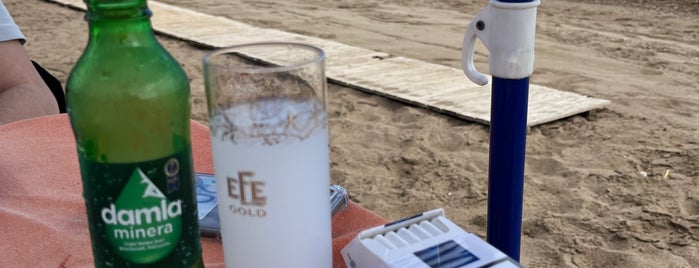 Happy Beach Örnekköy is one of Posti che sono piaciuti a Çiğdem 🐞🍃🐞.