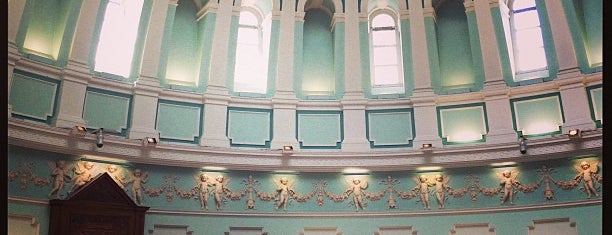 National Library of Ireland is one of Éirinn go Brách.