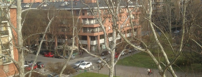 Piazza San Giovanni alla Creta is one of Livin' Milano.