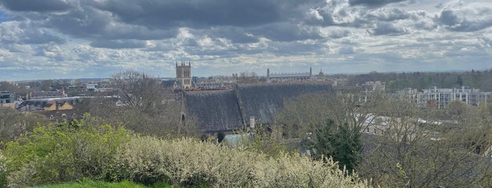 Mount Castle is one of Cambridge.