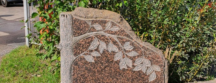 Порошкинское кладбище is one of 🕳.