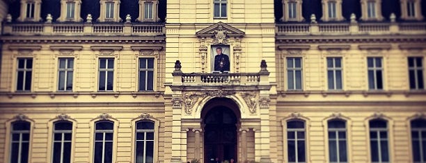 Палац Потоцьких is one of Posti che sono piaciuti a Ivan.