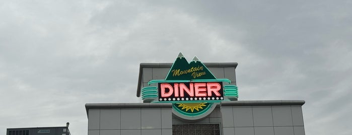 Mountain View Diner is one of Charla's Saved Places.
