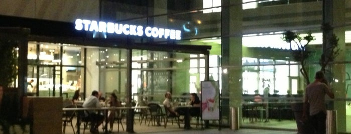Starbucks is one of Sinasi 님이 좋아한 장소.