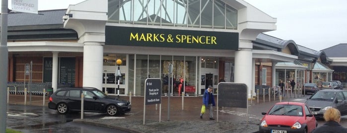 Marks & Spencer is one of Blondie'nin Beğendiği Mekanlar.