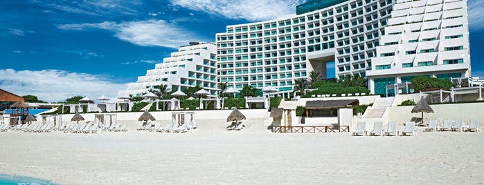 Live Aqua Cancún is one of DMI Hotels.