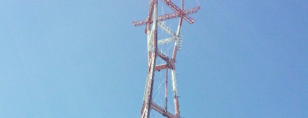 Sutro Tower is one of Rachelle's Saved Places.