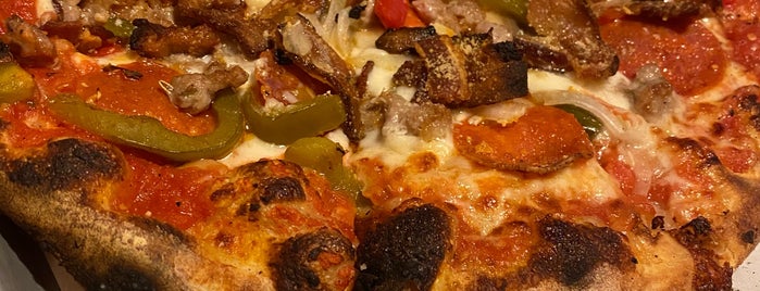 Modern Apizza is one of Locais curtidos por Adam.