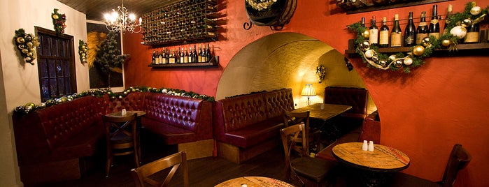 Blackfriars Wine Bar is one of Lugares favoritos de Mike.