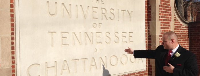 University of Tennessee at Chattanooga is one of NCAA Division I FCS Football Schools.