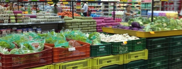 Giassi Supermercados is one of Lugares Que já dei check in!!!.