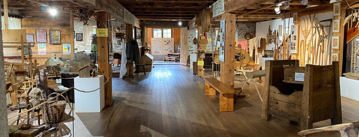 Holzmuseum is one of Besuchen non-D.
