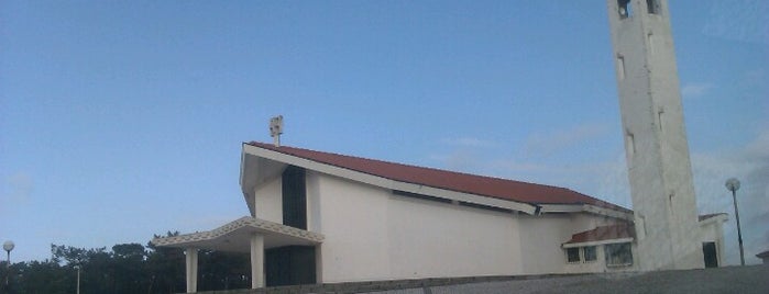 Igreja do Furadouro is one of Lieux qui ont plu à Elizabeth Marques 🇧🇷🇵🇹🏡.