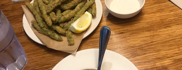 Veggie Grill is one of The 15 Best Places for Green Beans in Seattle.