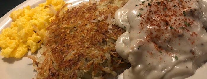 Mecca Cafe / Diner & Dive Bar is one of The 15 Best Places for Hash Browns in Seattle.