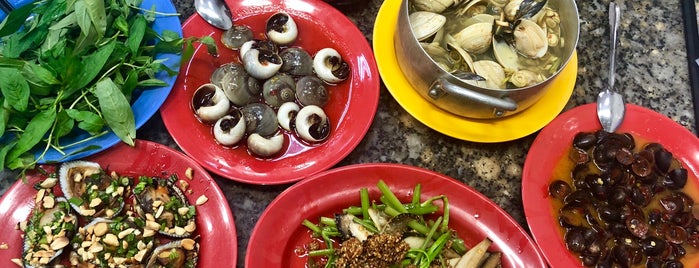 Ốc Thành Long is one of Quán ăn ở Sài Gòn.