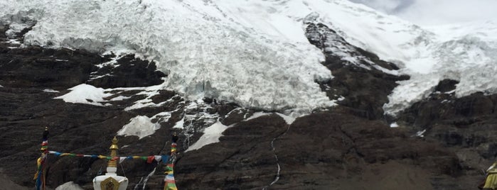 NiyinChin Khangsar Karolha Glacier (5560m) is one of Tibet Tour.