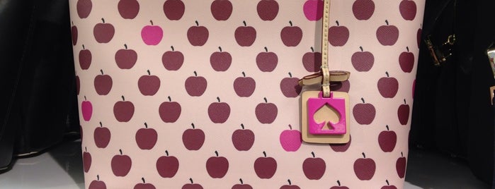 Kate Spade is one of Locais curtidos por Ernesto.